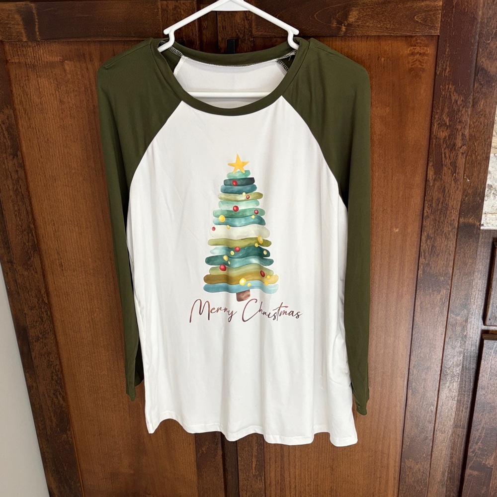 Green and White Merry Christmas Long Sleeve Shirt